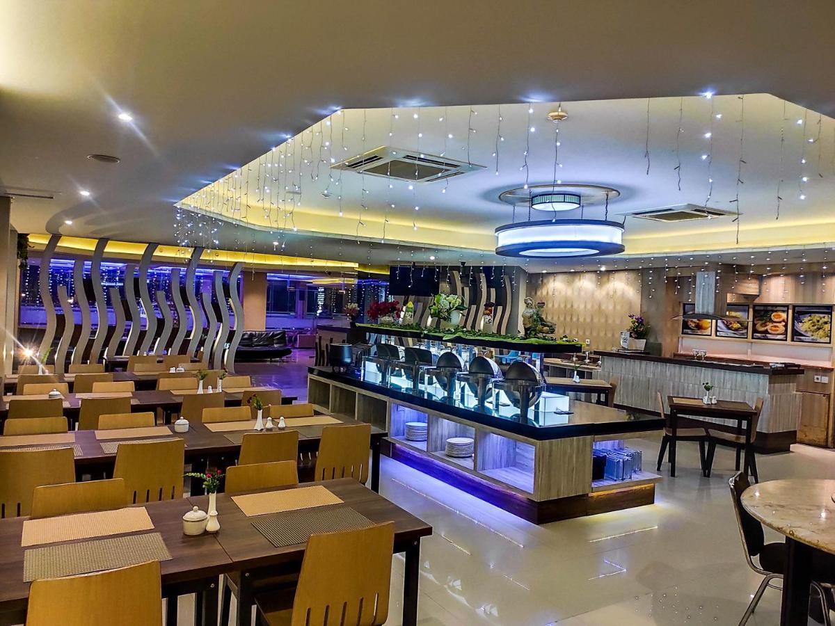 Grand Parama Hotel Tanjung Redep Экстерьер фото
